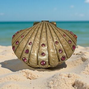 Vintage Enamel and Pink Rhinestones Hinged Seashell Trinket Box Magnetic Closure